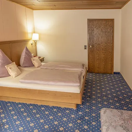 Goebel Garni 3* Willingen (Upland)