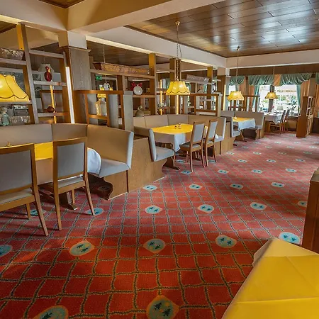 Goebel Garni فيلنغن