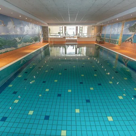 Goebel Garni فندق 3*